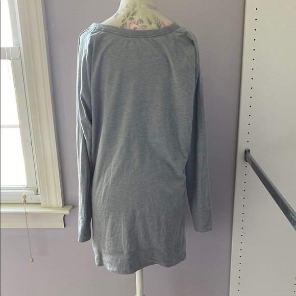 Victoria's Secret Heather Gray Love Script Pajama Top - Picture 7 of 10